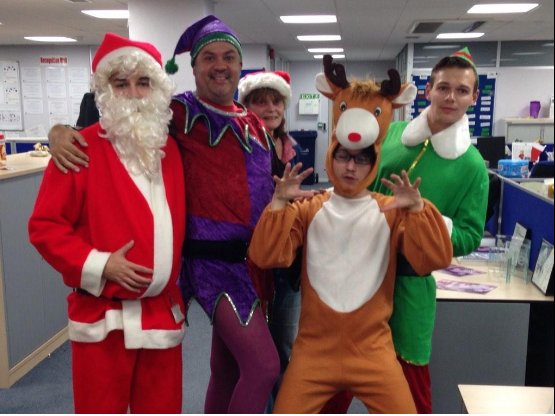 axa-hr-team-taking-cin-calls